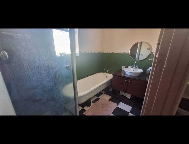 2 BEDROOM FLAT FOR SALE IN GLENWOOD
